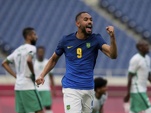 Matheus Cunha qualifie le Brésil