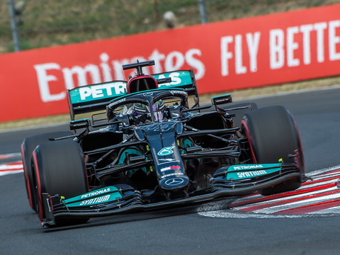 GP de Hongrie: Mercedes monopolise la première ligne