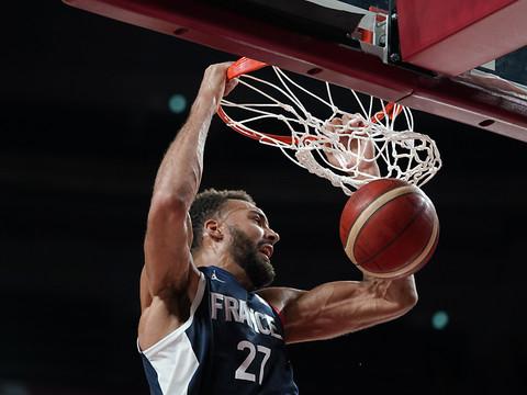 Le rêve en or des Bleus continue