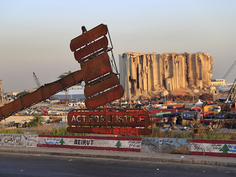 Colère et deuil à Beyrouth pour le 1er anniversaire de l'explosion