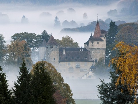 Un prince du Liechtenstein s'offre un château aux Grisons