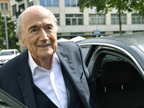 Sepp Blatter à nouveau auditionné - suite mercredi