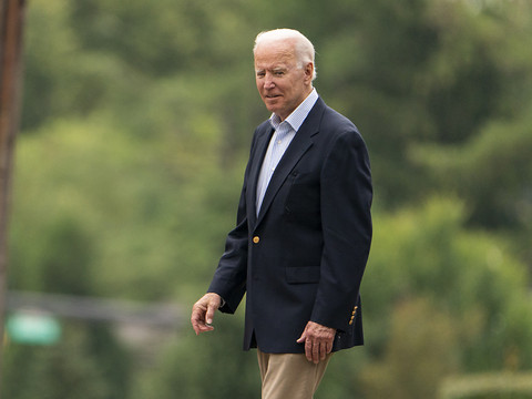 Le Sénat américain approuve le vaste plan infrastructures de Biden