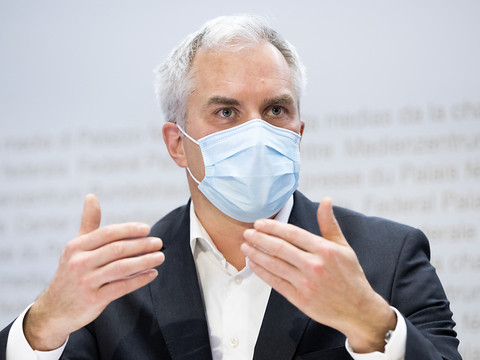 Le juste milieu de la Suisse, dit le chef de la task force Covid-19