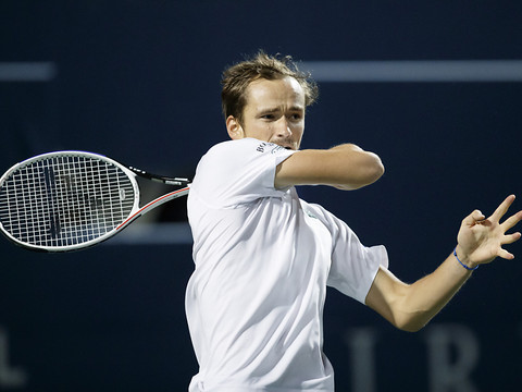 Medvedev et Opelka en finale