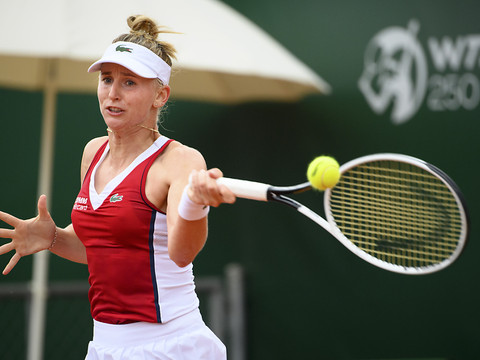 Jil Teichmann passe sans trembler