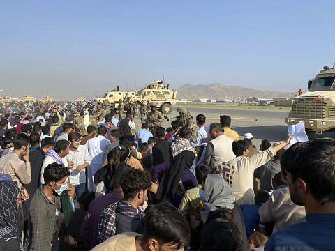 Une pétition pour accueillir des Afghans en Suisse