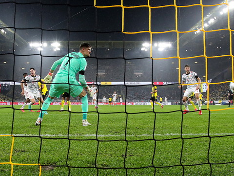 Supercoupe d'Allemagne: le Bayern bat Dortmund 3-1