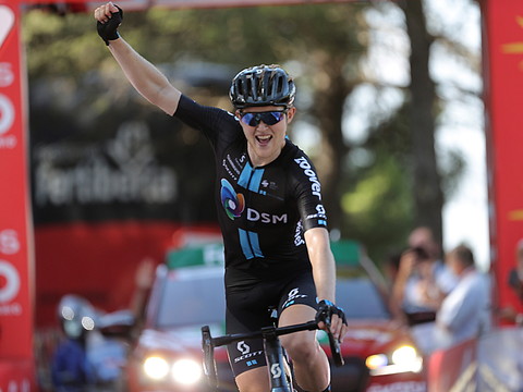 Tour d'Espagne: Storer gagne la 7e étape, Roglic reste en rouge