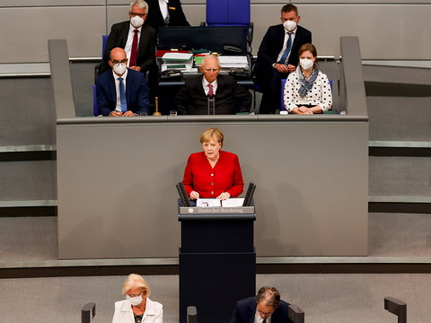 Merkel pour la poursuite du 