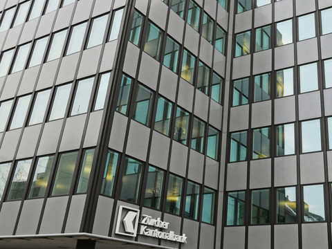 Résultats semestriels mitigés pour la Banque cantonale de Zurich