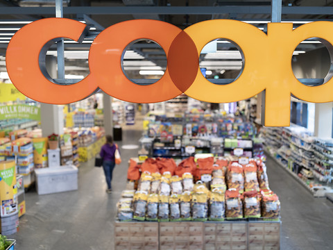 Coop choisit Neo (TX Group) pour son affichage extérieur