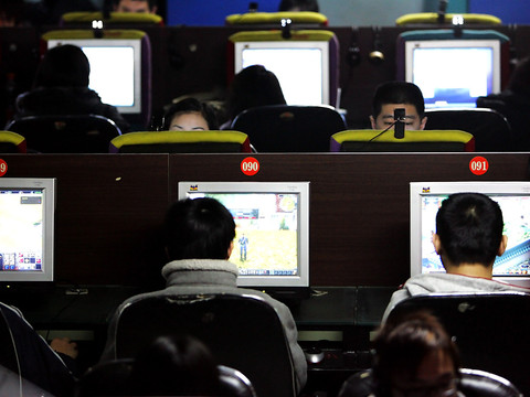 Jeux en ligne limités à 3 heures par semaine pour les mineurs