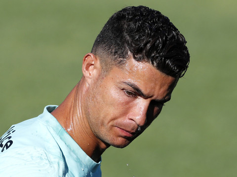 Manchester United confirme l'arrivée de Ronaldo pour deux ans