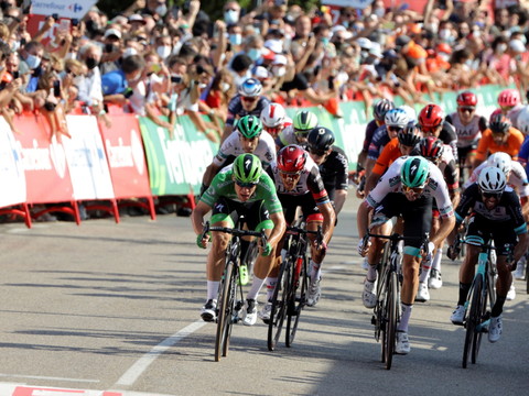 Troisième victoire d'étape au sprint pour Jakobsen