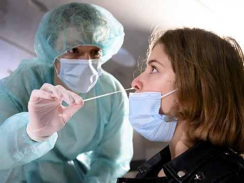 La Suisse compte 2824 nouveaux cas de coronavirus en 24 heures