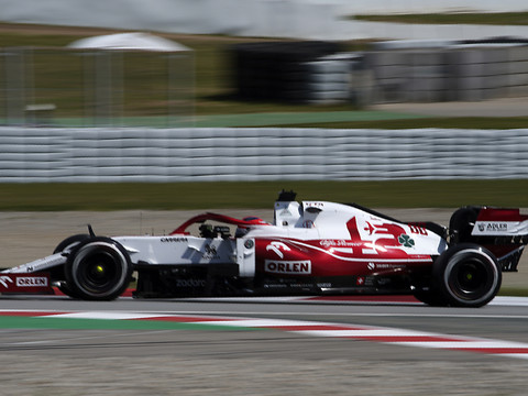 Alfa Romeo: Räikkönen, positif au Covid-19, remplacé par Kubica