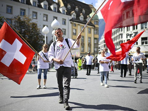 Nouvelle manifestation à Coire contre les mesures anti-Covid