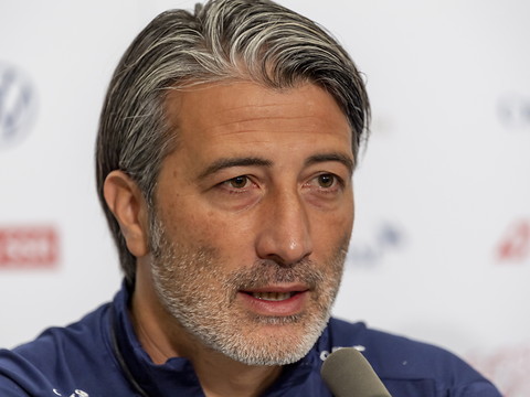Suisse - Italie: Murat Yakin innove