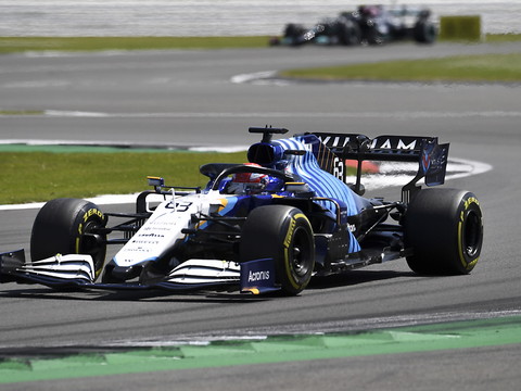 Mercedes alignera un duo anglais en 2022