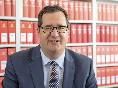 Une commission ne veut pas lever l'immunité de Stefan Keller