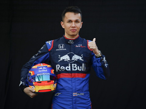 Albon de retour en 2022 chez Williams aux côtés de Latifi