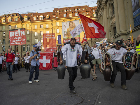 Protestation à Berne contre l'extension du certificat Covid