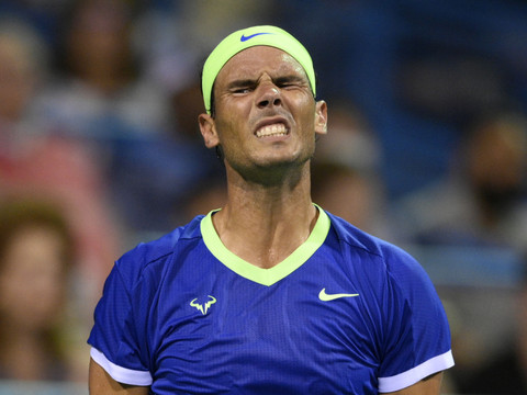Rafael Nadal encore éloigné des courts plusieurs semaines