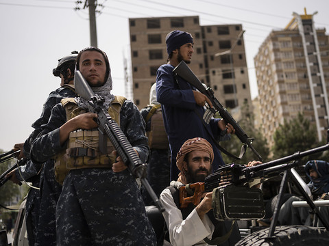 Les talibans remercient le monde pour le milliard d'aide promis