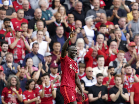 Premier League: Liverpool gagne, Manchester City accroché