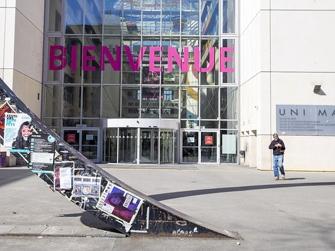 Universités: peu de protestations contre le certificat Covid