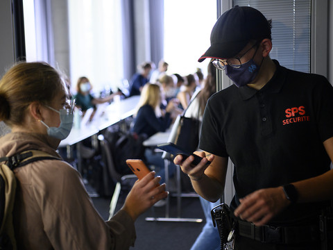 La Suisse compte 1235 nouveaux cas de coronavirus en 24 heures