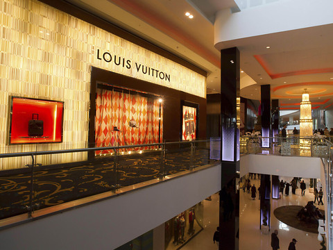 LVMH compte recruter 25'000 