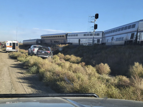 Déraillement d'un train aux Etats-Unis: au moins trois morts
