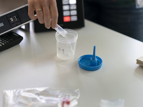 Une commission tient à maintenir la gratuité des tests