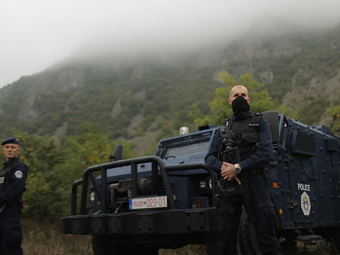 Serbie et Kosovo s'accordent pour désamorcer les tensions