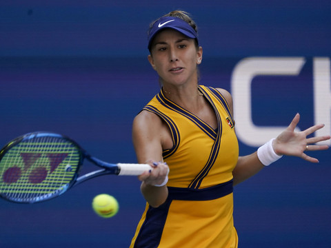 Bencic se blesse au genou droit