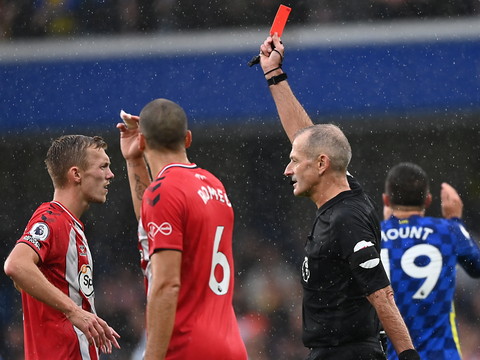 Manchester United et Everton ratent la tête, Chelsea en profite