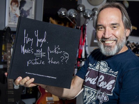 Lausanne: un photographe publie une bible de l'âge d'or du rock