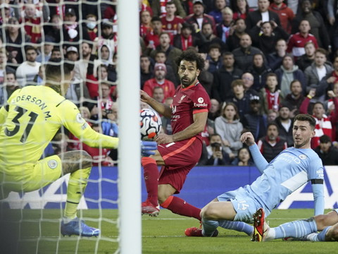 Premier League: Liverpool et Manchester City font 2-2