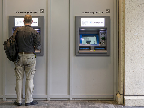 Pas d'inflation en septembre sur un mois, renchérissement sur un an