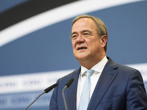 Allemagne: Armin Laschet se dit prêt à quitter la tête de la CDU