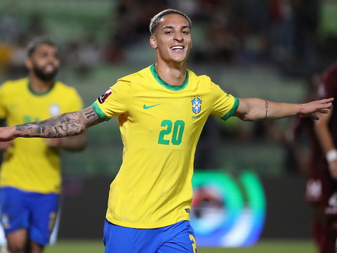 Un neuvième succès pour le Brésil