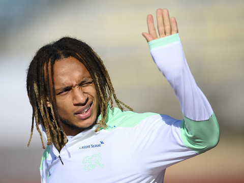 Kevin Mbabu titulaire