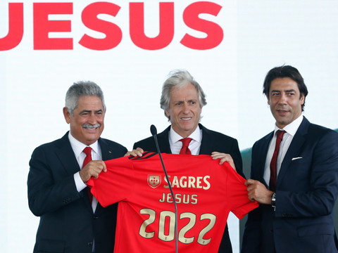 L'ex-international Rui Costa élu président du Benfica
