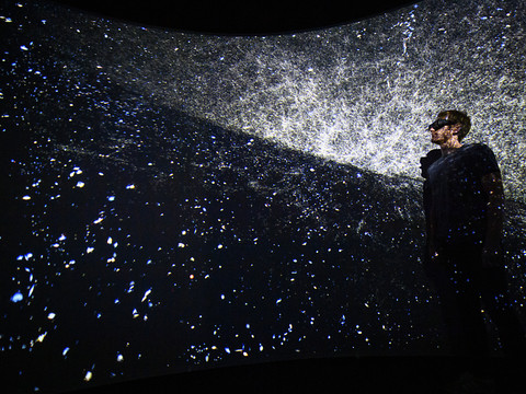 EPFL: un logiciel pour explorer l'univers en 3D