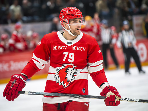 Joël Genazzi prolonge de trois saisons à Lausanne