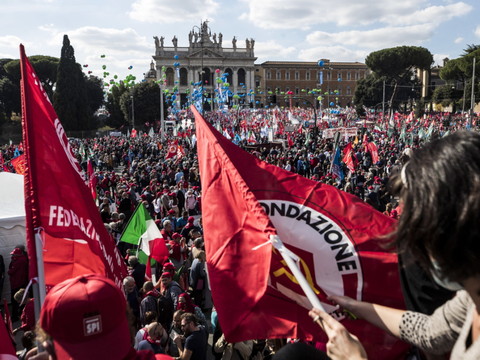 Manifestation géante à Rome contre l'extrême droite