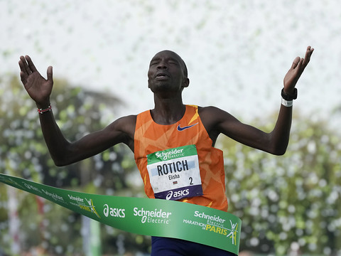 Victoires d'Elisha Rotich et de Tigist Memuye
