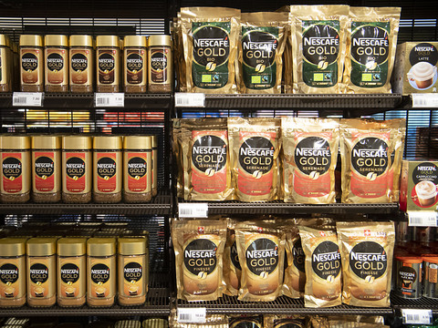 Nestlé relève ses prévisions annuelles de croissance organique